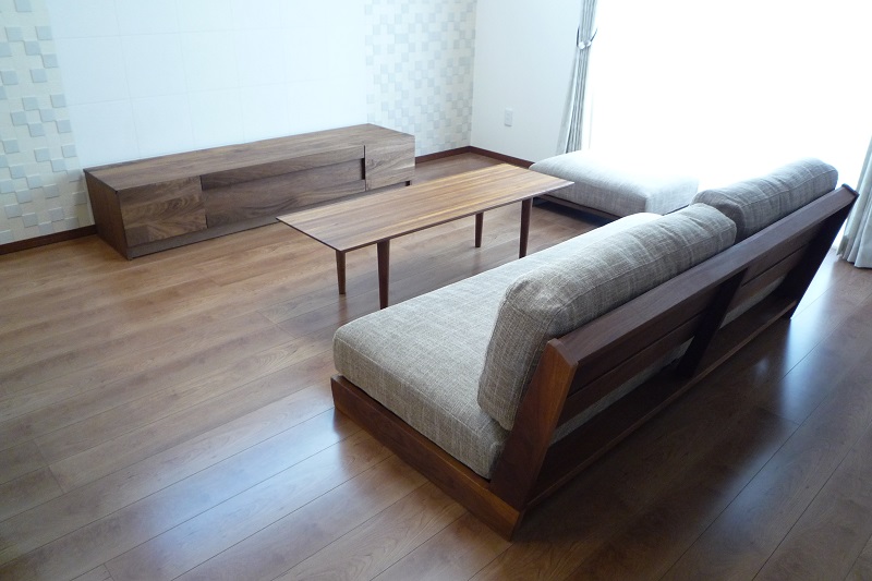 富山　木製ソファ